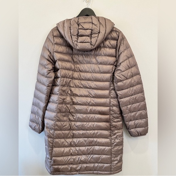 Aritzia Taupe Puffer Jacket - Picture 7 of 10